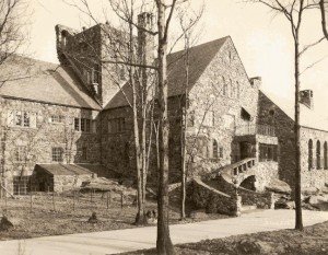 Elda in 1928 Photo by Douglas Leen